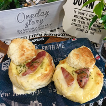 簡単♡とろ〜りベーコングラタンパン