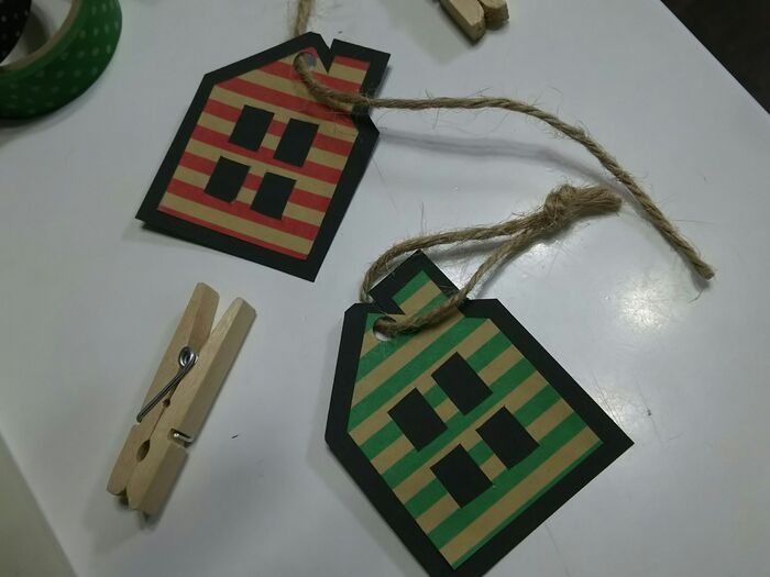 パーツを組み立てる。