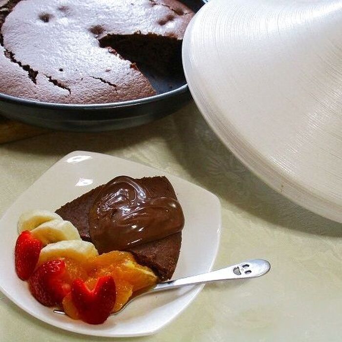 生地作りは5分!タジン鍋でグルテンフリーチョコケーキ♪