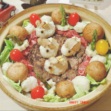 ちくわぶ団子のうさぎがほっこり可愛い❤️すき焼きバーグ鍋♡