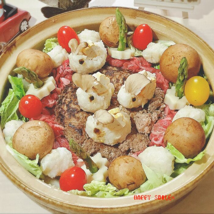 ちくわぶ団子のうさぎがほっこり可愛い❤️すき焼きバーグ鍋♡