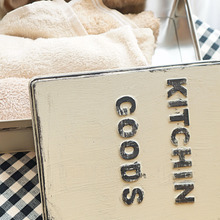 おかきの空き缶にシールで簡単!男前エンボス風加工!