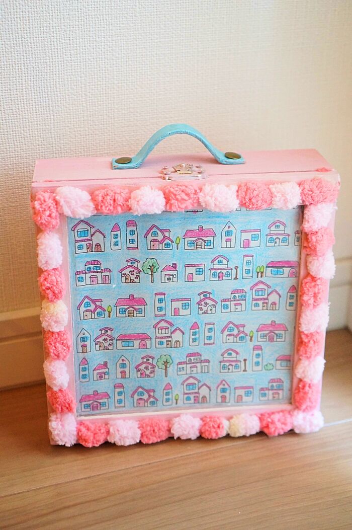 表面のデコレーションと取っ手をつける