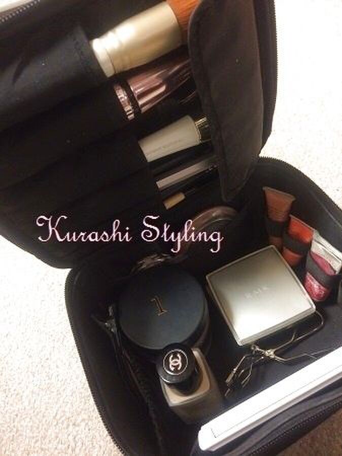 無印のメイクボックス使用中