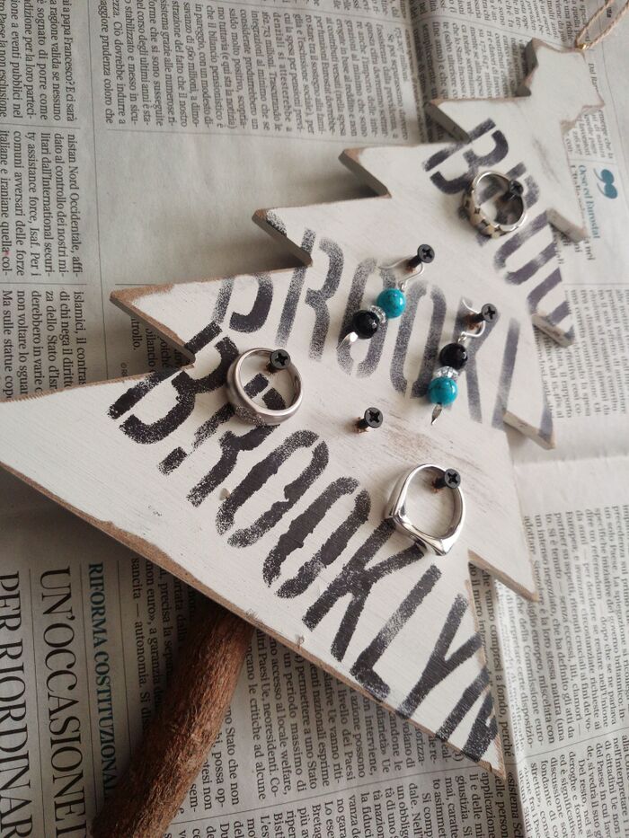 さらにアクセサリ掛けに変身