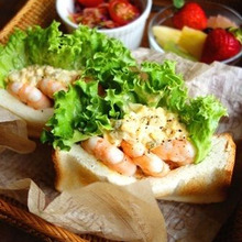 海老のタルタルポケットサンド