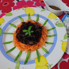 二色の人参のフェザーサラダ、スタンダールスタイル