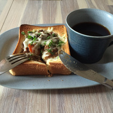 ビーフシチューグラタントースト