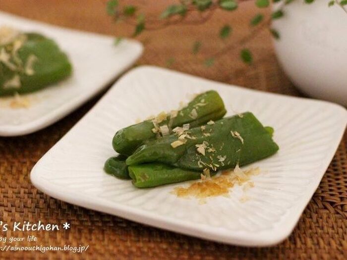 お手軽なのに手のかかった味に*レンジ&余熱で作るピーマンの煮浸し*