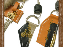 簡単★100均で作る革小物★キーホルダーとキーカバー