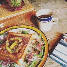 彩り鮮やか☆ お庭で食べたいガーデントースト?