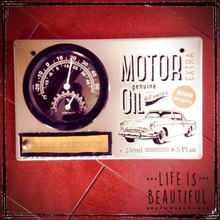 温、湿度計が車のメーター風に?!セリアDIYで男前なプレート