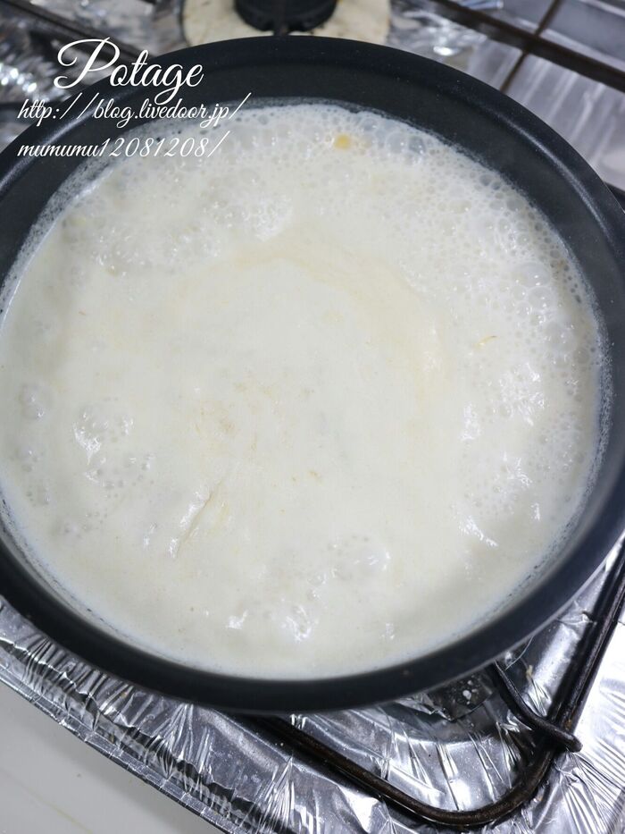 調味料を入れる。