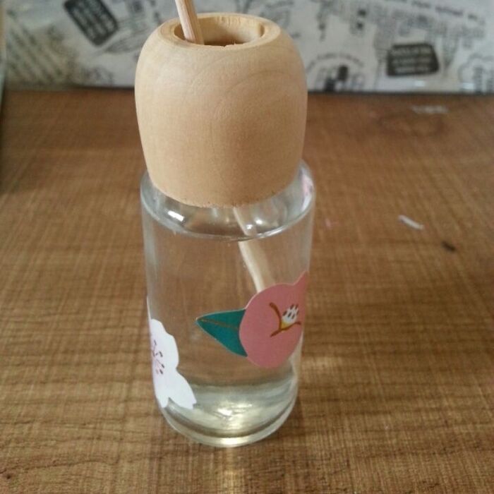 見える部分だけシールを貼って