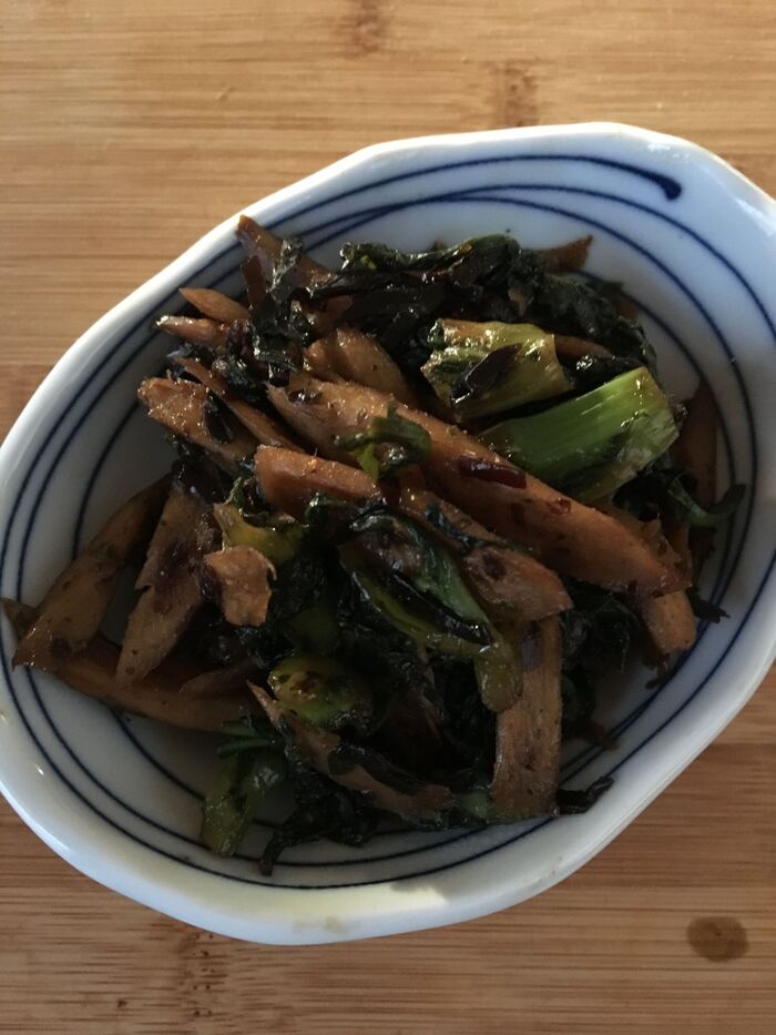 春菊好きにはたまらない!春菊と牛蒡のおかか和え