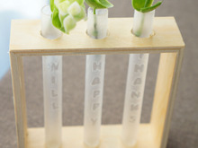 100均シールとネイルで簡単!ガラス彫刻風試験管リメイク