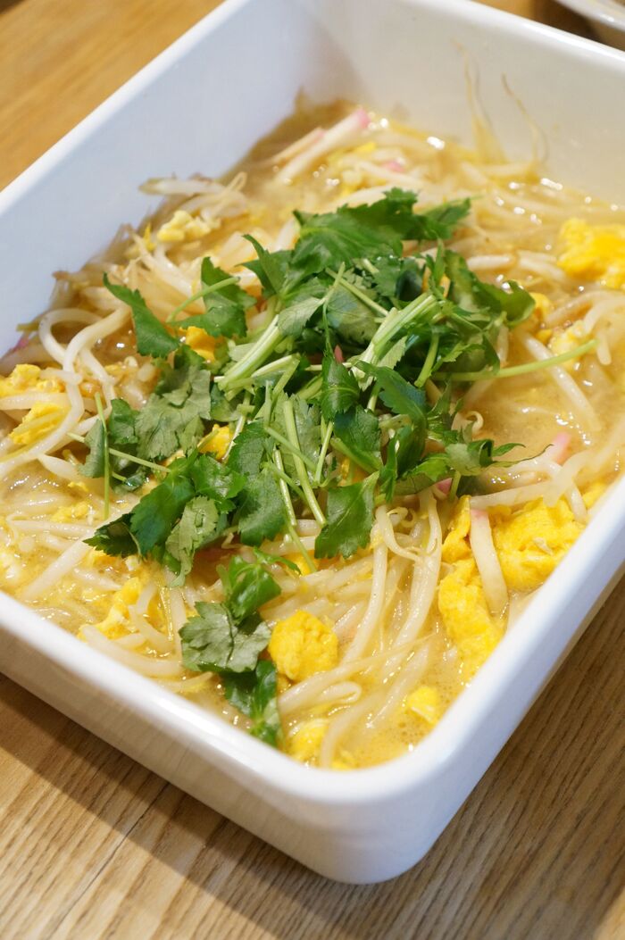 お召し上がりの時にに三つ葉を加えて下さい