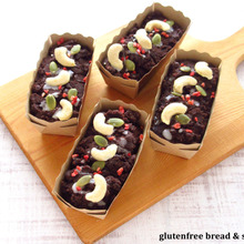 ガトーショコラのような小豆とココアの米粉ケーキ