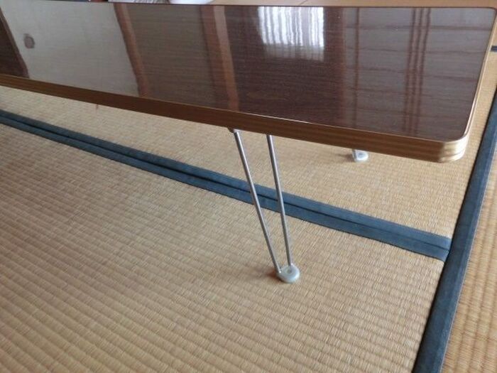 これの脚を使いました。