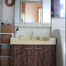 ダイソーリメイクシートで洗面台の簡単DIY!