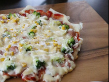 フライパン1つで簡単!カリッとろ~なお餅ピザ