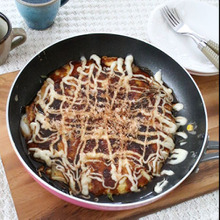 フライパン1つで簡単!お餅たっぷりお好み焼き