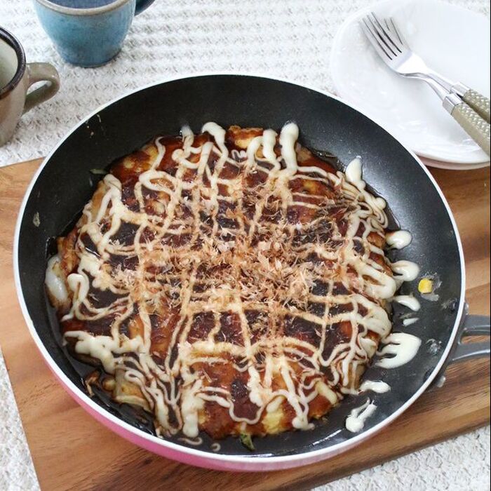 フライパン1つで簡単!お餅たっぷりお好み焼き