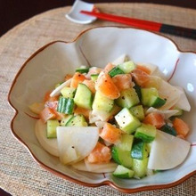 カブとサーモンのセビーチェ