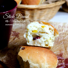 ドライマンゴーとクランベリーのスティックパン