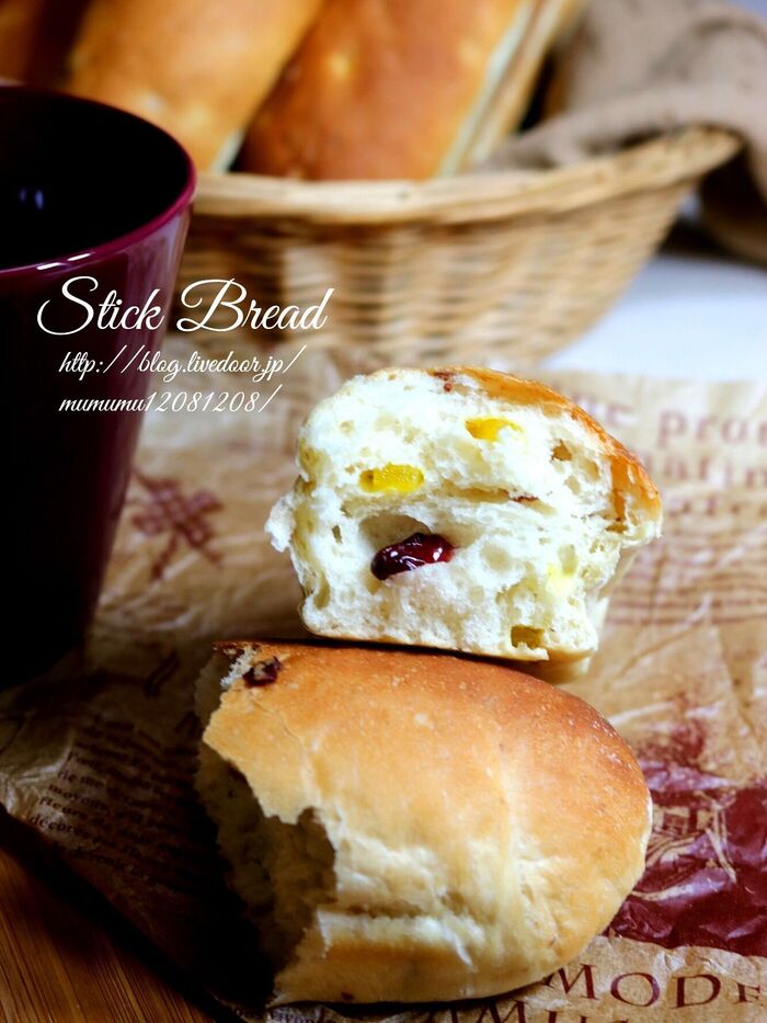 ドライマンゴーとクランベリーのスティックパン