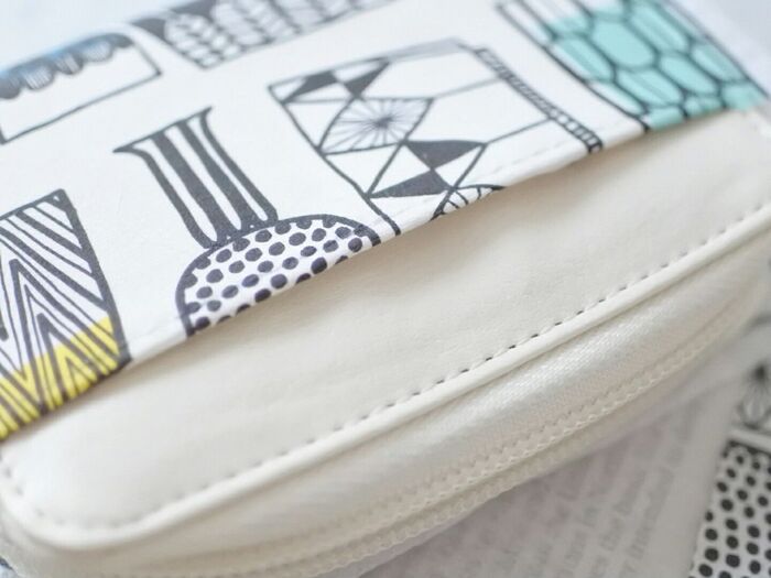 ⑥折り込んで貼る