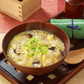 甘みが多くてみずみずしい!大根を使って「大根と卵のとろとろ雑炊」