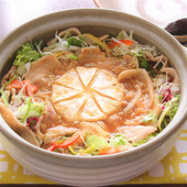 意外な相性!みそカマンベール鍋