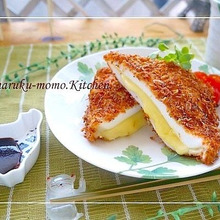 材料3つ!エビフライ感を味わえる*チーズとろける『はんぺんフライ』&100均ニャンコ皿