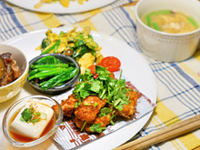 100均皿&グッズで盛り付け♪白のワンプレートでテーブルコーデ