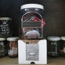 チョコをちょこっとでは、物足りない?!たっぷり容器に詰め込んで!ガチャガチャ風ラッピング!