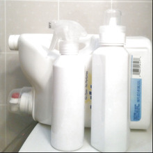 洗濯用洗剤のボトルを真っ白にするだけで!スッキリした洗面所に