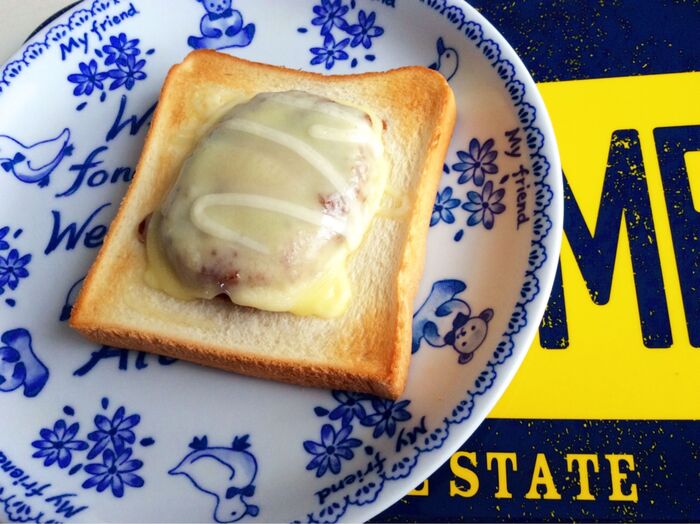 トースト♡コロッケと チーズの ♪コロチートースト♪