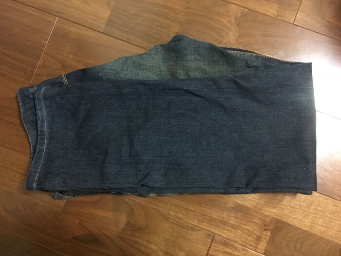 半分に折ります