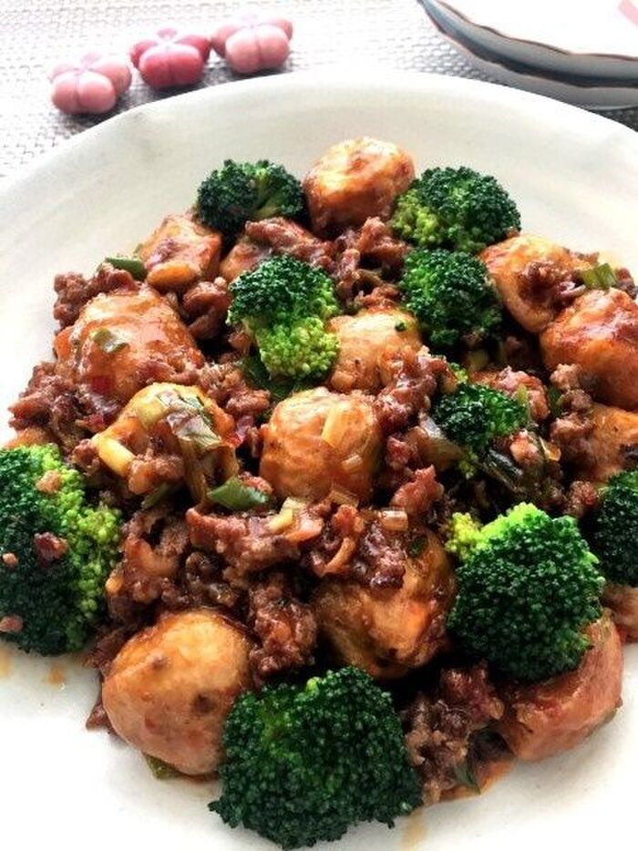白いご飯が止まらない!里芋とひき肉のオイスターソース炒め