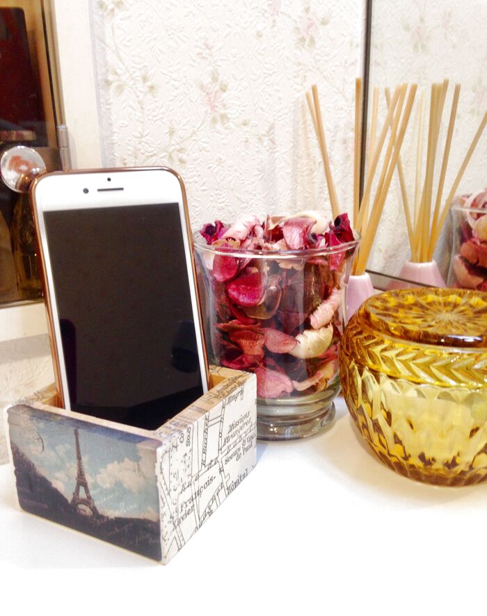 入れるだけ‼️ダイソーにもある枡がiPhoneのスピーカーに♪100均デコパージュでリメイク❣️