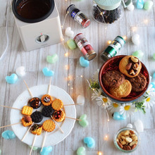 バレンタインデー&ホワイトデーのテーブルコーデ★チョコレートフォンデュクッキーを盛り付け