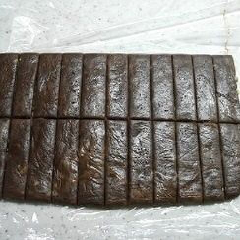 細長く切り分ける。