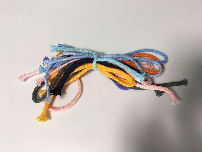 余っている手芸用の紐