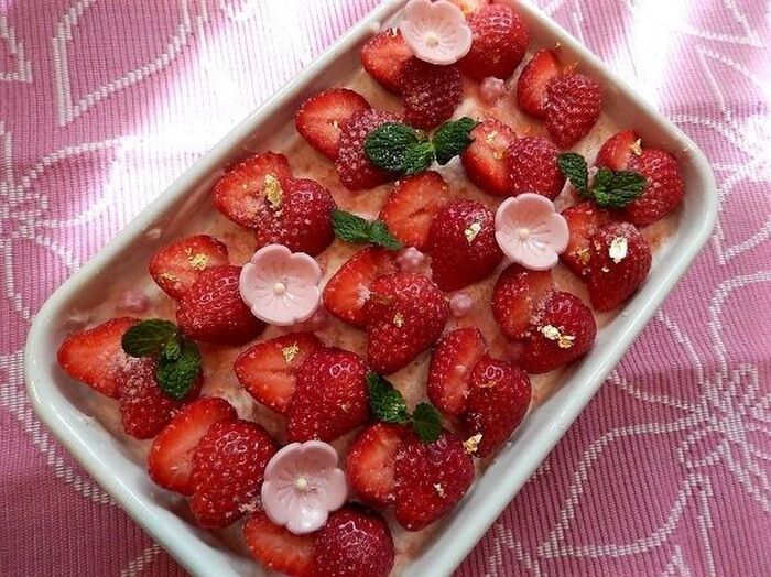 バームクーヘンといちごのスコップケーキ♪