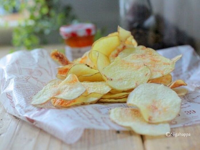 大人も子供も大好き!レンジで簡単、新じゃがで作るポテトチップス♬