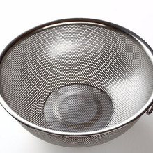 ザルの洗い方それで大丈夫?あみめの汚れにさようなら!ザルの洗い方