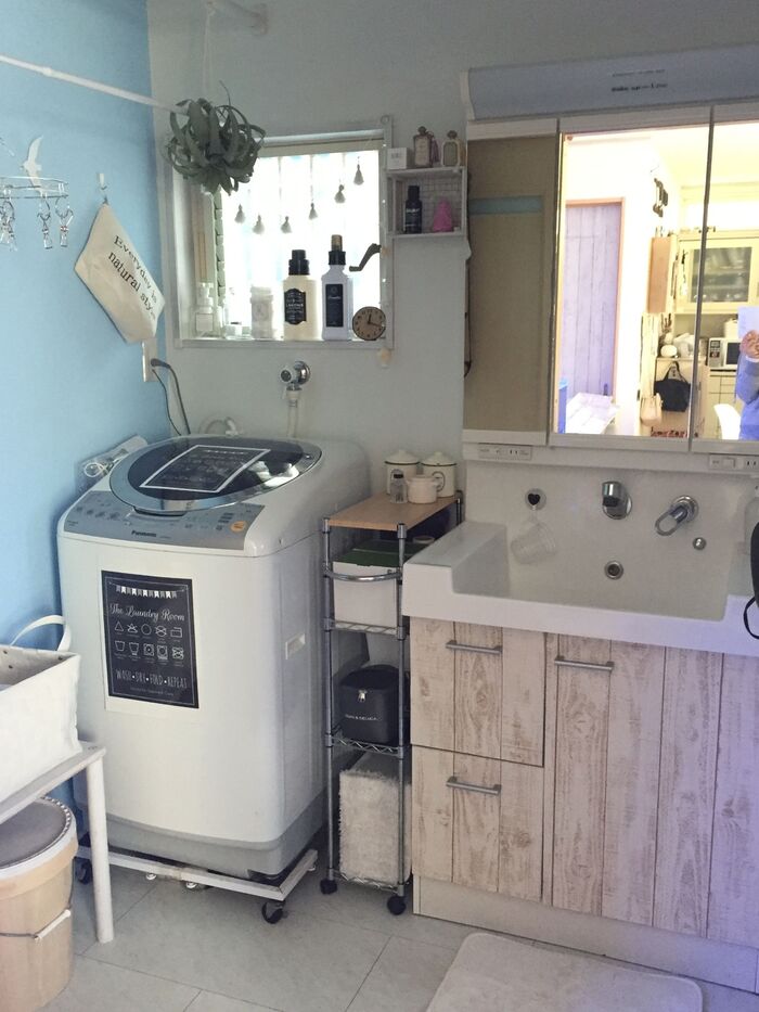 洗面台と洗濯機の隙間収納