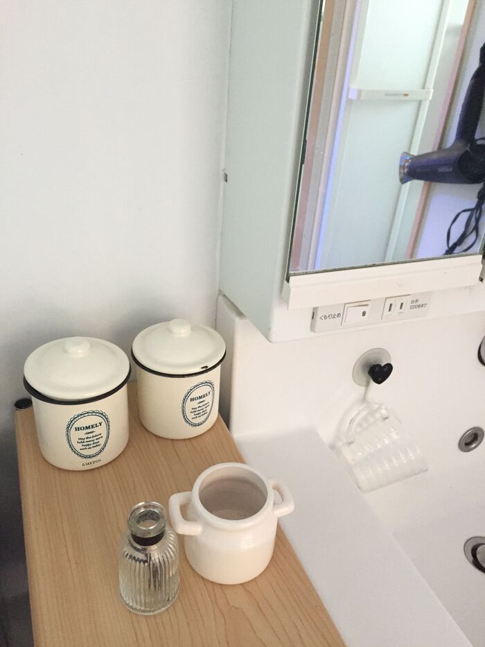 ヘアアクセサリーなどの仮置き