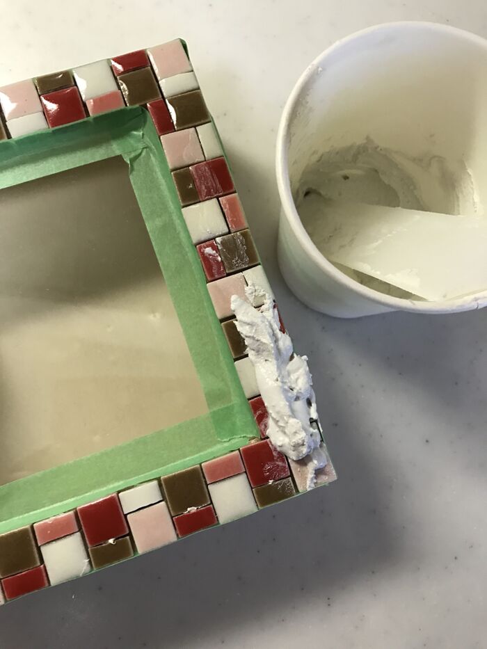 目地材を入れます